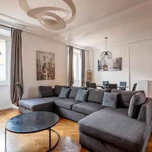 Exclusive 3 Bedrooms In Brera Appartamento Milano